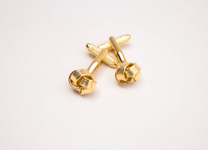Onyx Art Gold Knot Cufflinks
