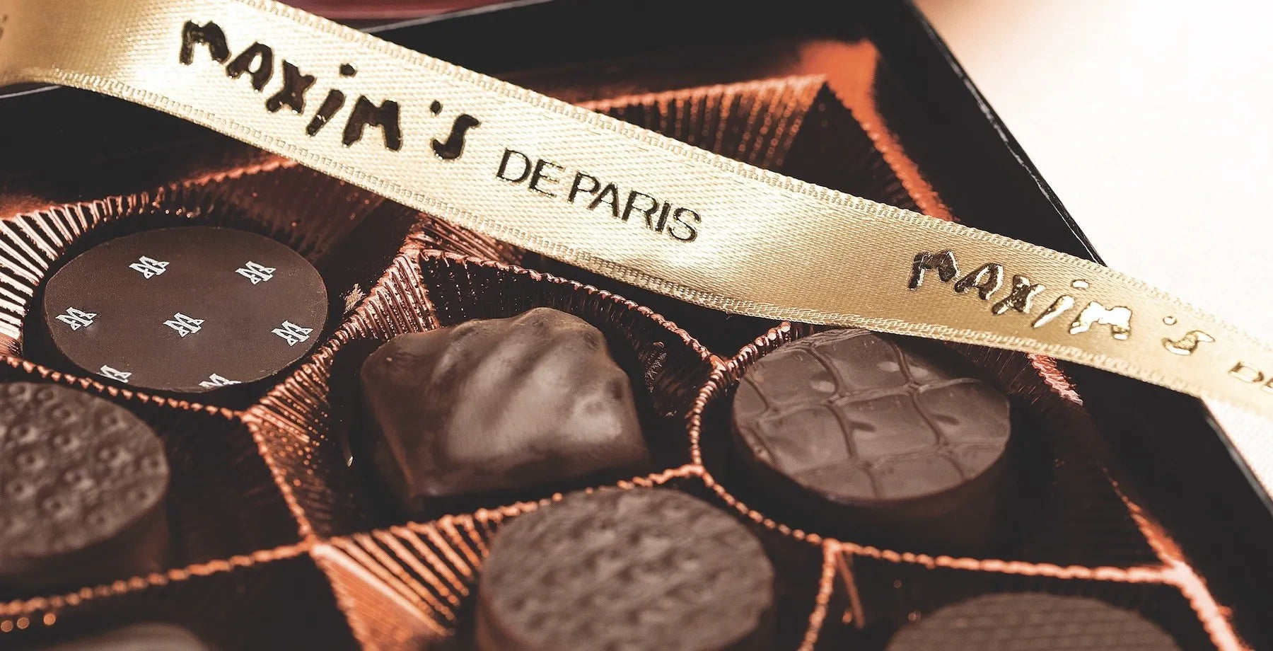 Maxim's De Paris Collection