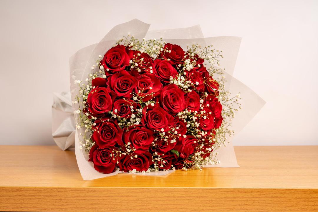 Bouquet of 25 Roses with Filler- (Only Available in Lagos)