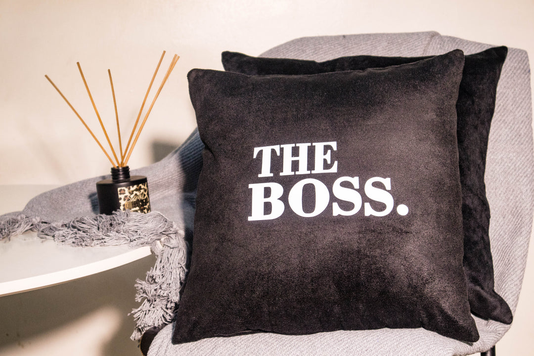 Throw Pillow "BOSS"