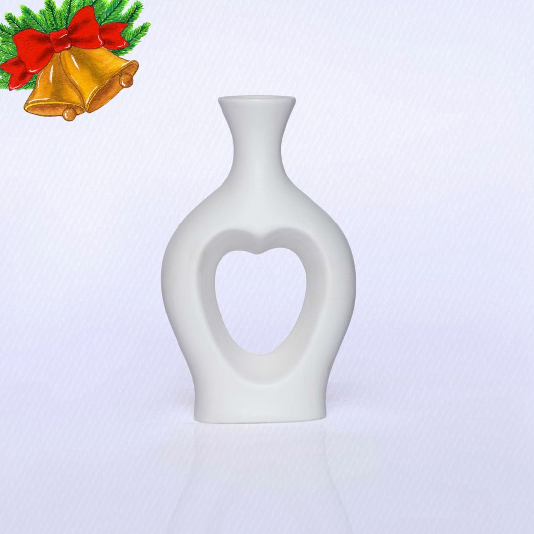 White Heart Vase 12x20cm- OR6467