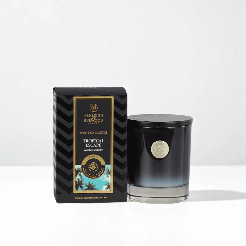 Tropical Escape Scented Candle/ 140g