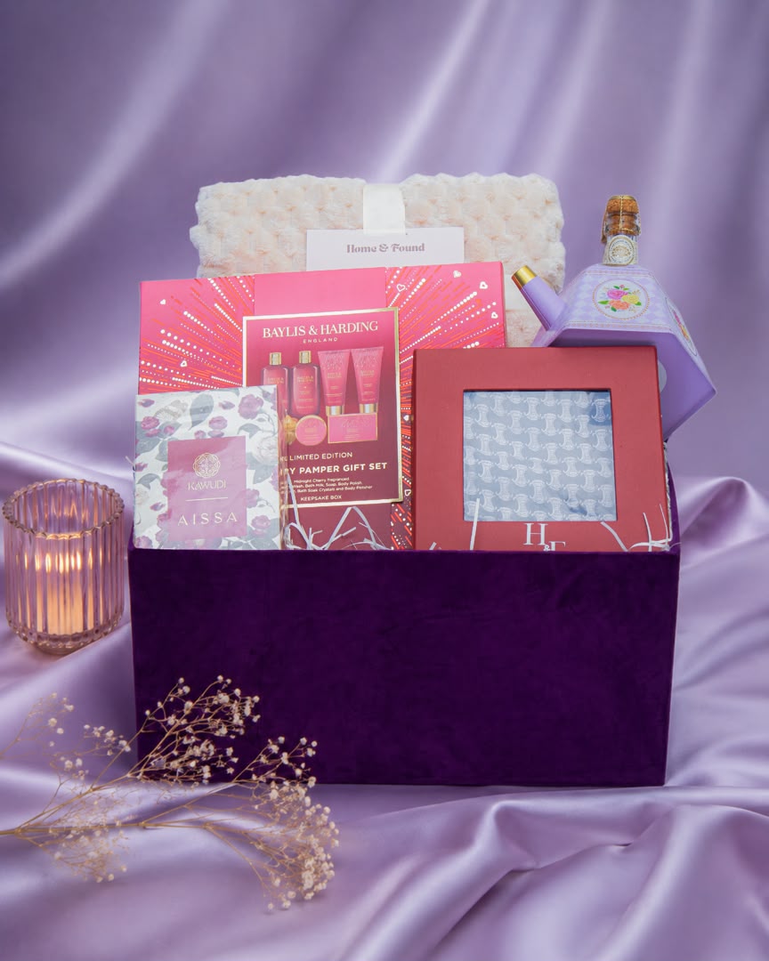 Her Moment Box